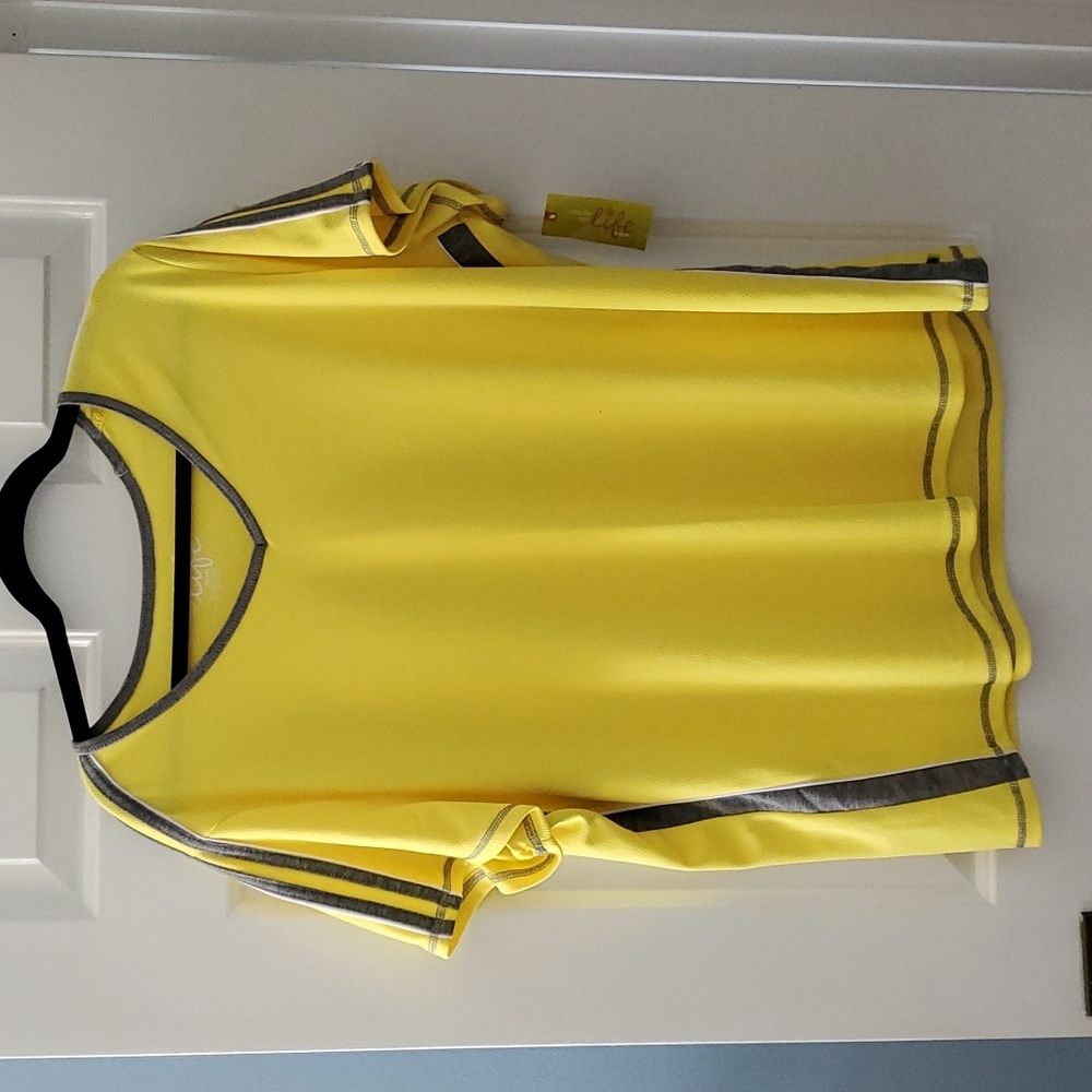 Two Tops Made for Life 2x and INC XL
